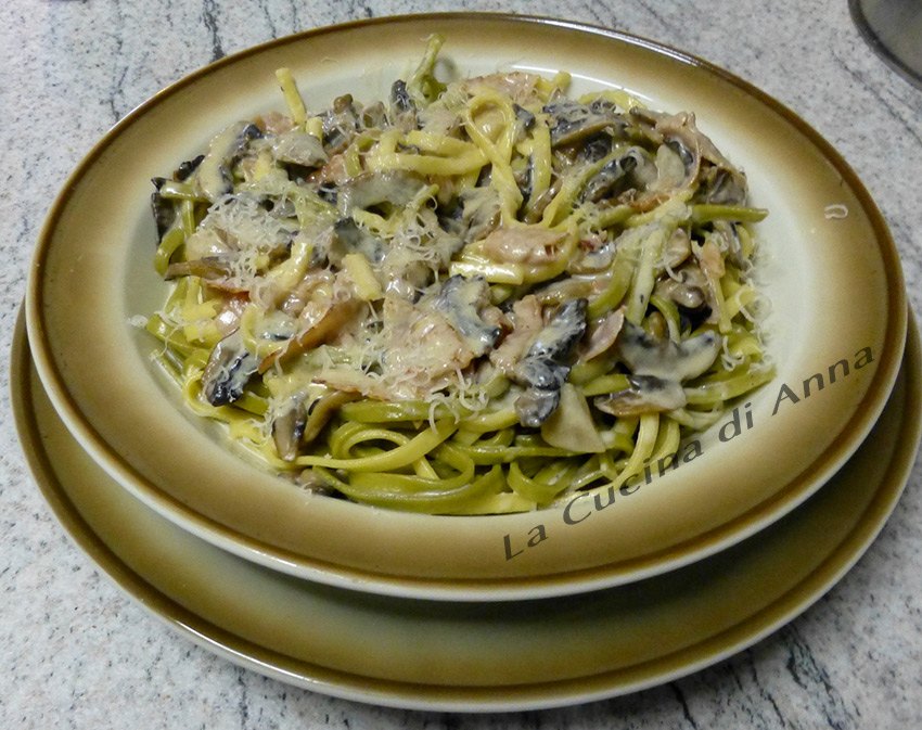 PAGLIA E FIENO CON FUNGHI PORCINI - CucinaDeliziosa